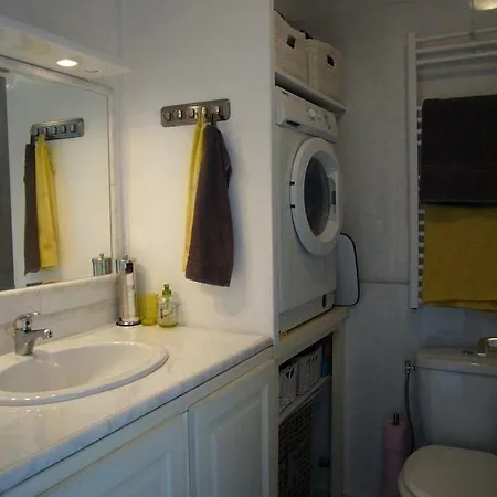 Le Lutin 생로랑뒤바르